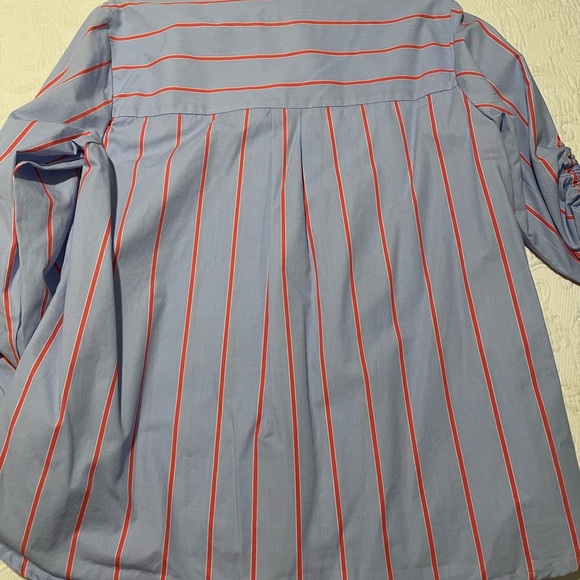 Waverly Grey Button down - Picture 3 of 4